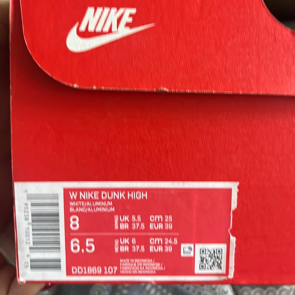 Women’s Hi Top Dunks